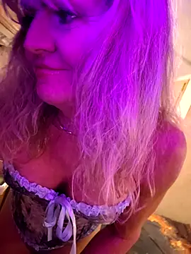 annika lately online show from 5, 12, 2025