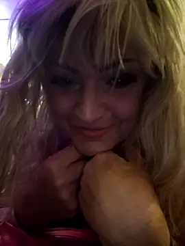 Snapshot of annika_lately chatting on 20, 6, 2026 annika lately online show from 20, 6, 2026