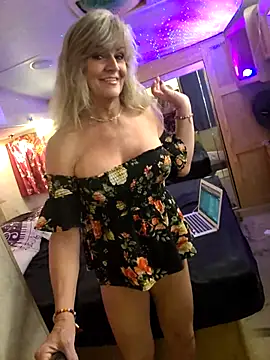 annika lately online show from 29, 9, 2025