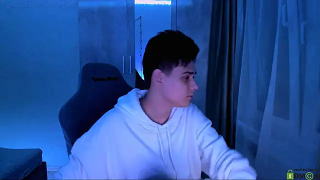 Snapshot of Foxicfu chatting on 10, 3, 2025 Foxicfu online show from 10, 3, 2025