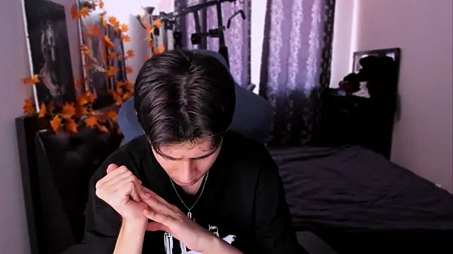 Snapshot of Foxicfu chatting on 15, 11, 2025 Foxicfu online show from 15, 11, 2025