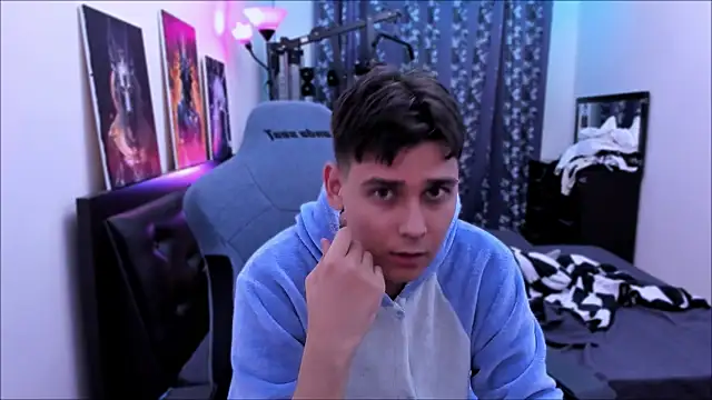 Snapshot of Foxicfu chatting on 17, 9, 2025 Foxicfu online show from 17, 9, 2025