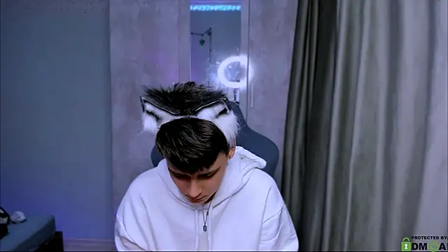 Snapshot of Foxicfu chatting on 10, 2, 2025 Foxicfu online show from 10, 2, 2025