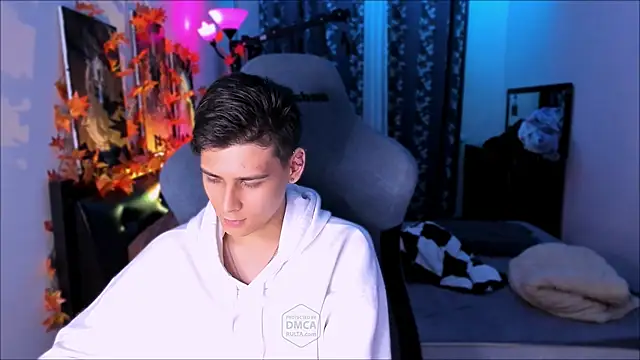 Snapshot of Foxicfu chatting on 1, 10, 2025 Foxicfu online show from 1, 10, 2025