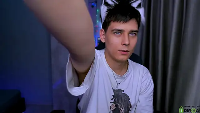 Snapshot of Foxicfu chatting on 1, 2, 2025 Foxicfu online show from 1, 2, 2025