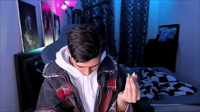 Snapshot of Foxicfu chatting on 27, 9, 2025 Foxicfu online show from 27, 9, 2025