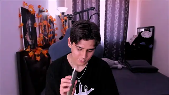 Snapshot of Foxicfu chatting on 28, 11, 2025 Foxicfu online show from 28, 11, 2025