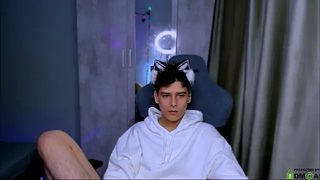 Snapshot of Foxicfu chatting on 11, 2, 2025 Foxicfu online show from 11, 2, 2025