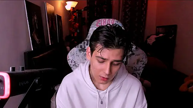 Foxicfu online show from 4, 4, 2026