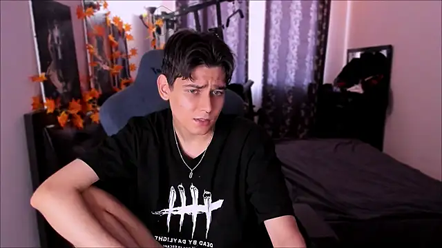 Snapshot of Foxicfu chatting on 14, 11, 2025 Foxicfu online show from 14, 11, 2025