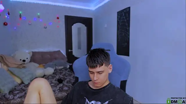 Snapshot of Foxicfu chatting on 13, 1, 2025 Foxicfu online show from 13, 1, 2025