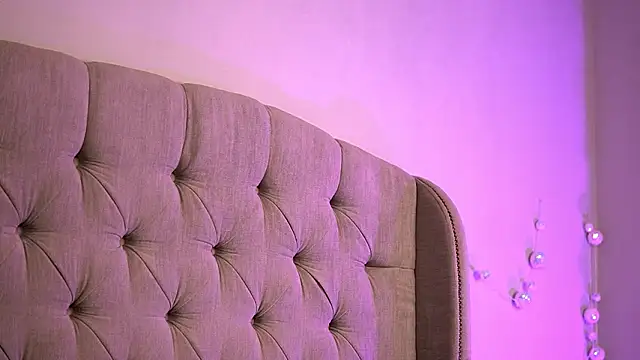 BritneyHudson online show from 7, 2, 2026