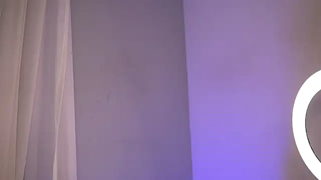 BritneyHudson online show from 4, 3, 2025