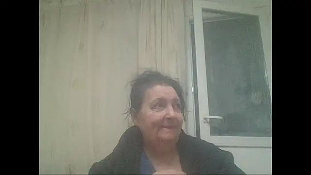 Snapshot of maturekorine chatting on 4, 2, 2026 maturekorine online show from 4, 2, 2026