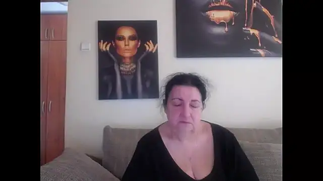 maturekorine online show from 26, 4, 2026
