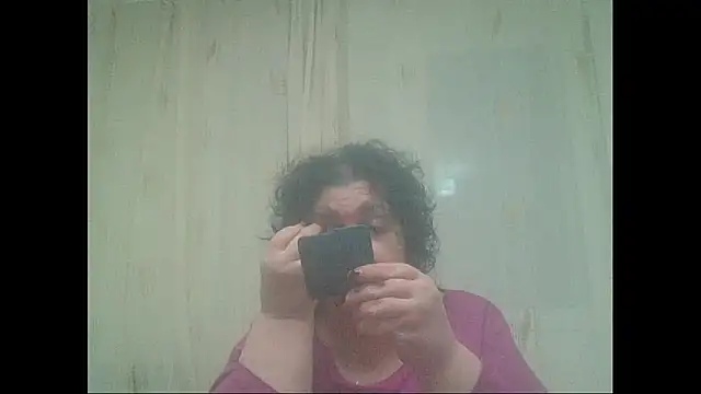 Snapshot of maturekorine chatting on 12, 2, 2026 maturekorine online show from 12, 2, 2026