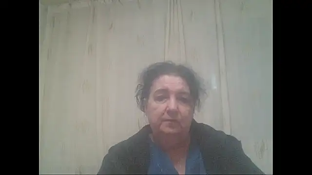 Snapshot of maturekorine chatting on 3, 2, 2026 maturekorine online show from 3, 2, 2026