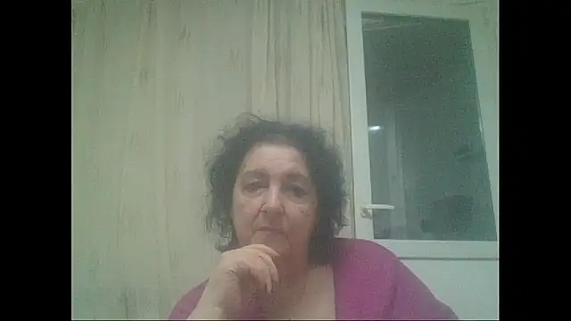 Snapshot of maturekorine chatting on 8, 2, 2026 maturekorine online show from 8, 2, 2026