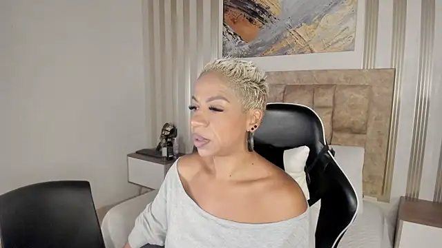 summer night  online show from 4, 12, 2025