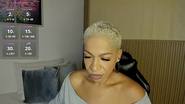 summer night  online show from 2, 4, 2026