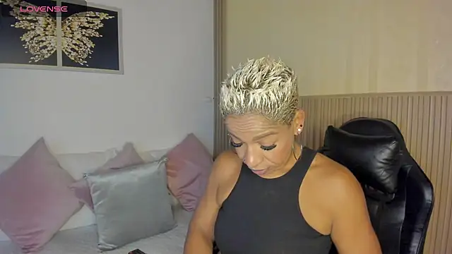 summer night  online show from 12, 10, 2025