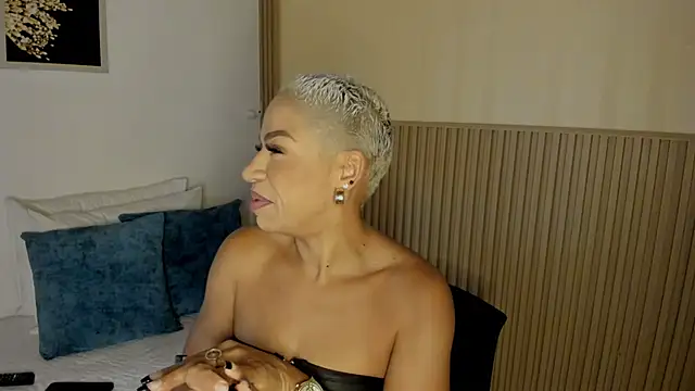 Snapshot of summer_night_ chatting on 15, 7, 2026 summer night online show from 15, 7, 2026