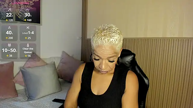 summer night  online show from 17, 10, 2025