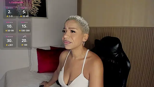 summer night  online show from 13, 4, 2026