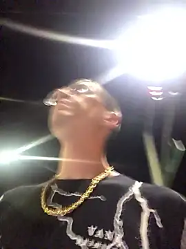 Snapshot of Hatchetwound6969 chatting on 21, 3, 2026 Hatchetwound6969 online show from 21, 3, 2026