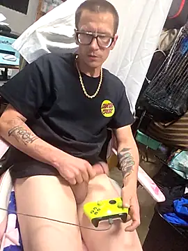 Snapshot of Hatchetwound6969 chatting on 31, 3, 2026 Hatchetwound6969 online show from 31, 3, 2026