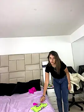 IsisLoveyes  online show from 25, 9, 2025