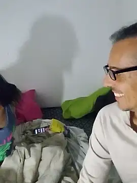 KarameloVzla online show from 20, 12, 2025