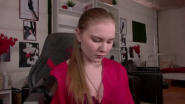 ValerieViolette online show from 27, 2, 2025