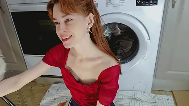 Amina Barbarian online show from 12, 9, 2025