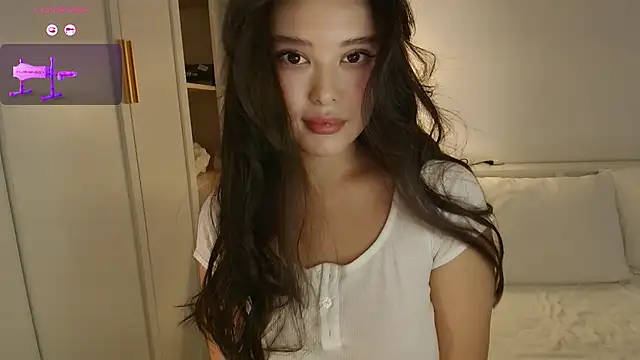 tenderlybaee online show from 26, 9, 2025