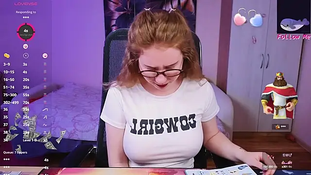 D0nna  online show from 9, 9, 2025