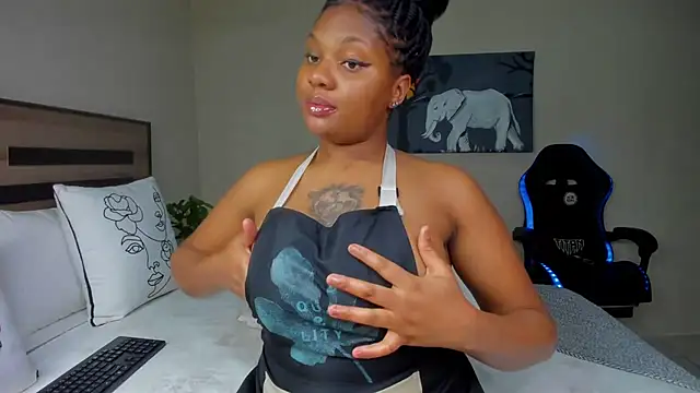 Renee-18 online show from 16, 11, 2025