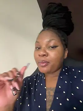 Renee-18 online show from 6, 3, 2025