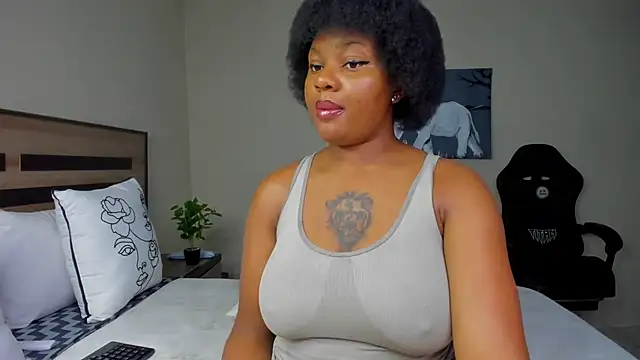 Snapshot of Renee-18 chatting on 4, 2, 2026 Renee-18 online show from 4, 2, 2026