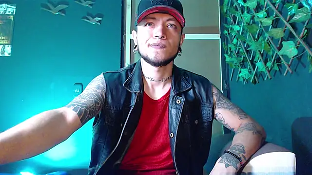 Dicaprioo  online show from 14, 11, 2025