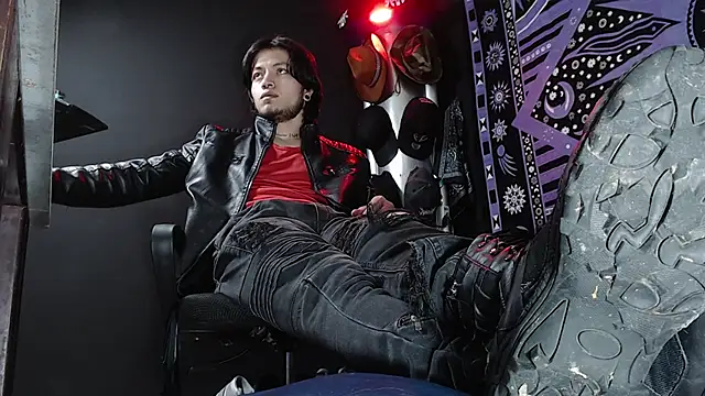 Dicaprioo  online show from 8, 3, 2025