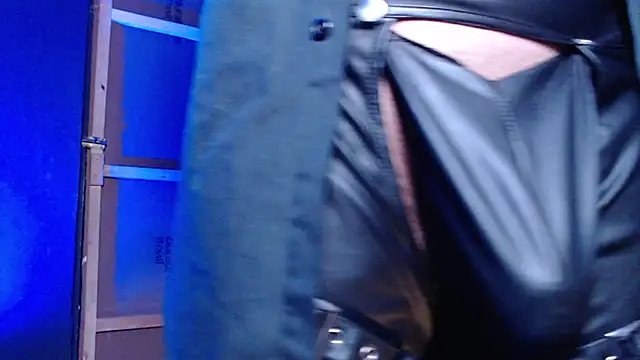 Dicaprioo  online show from 22, 11, 2025