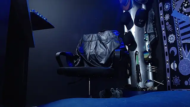 Dicaprioo  online show from 19, 3, 2025