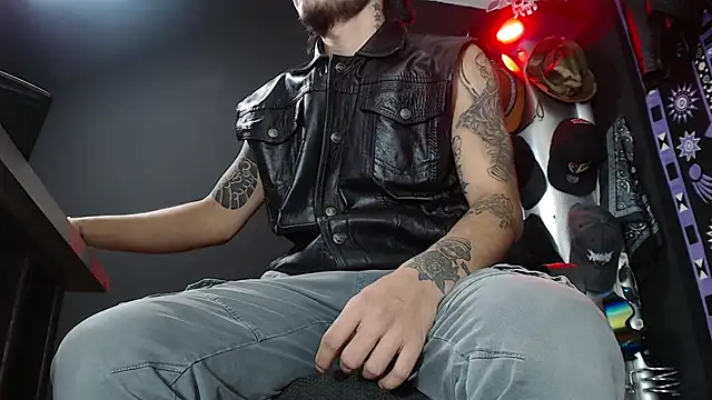 Dicaprioo  online show from 14, 3, 2025