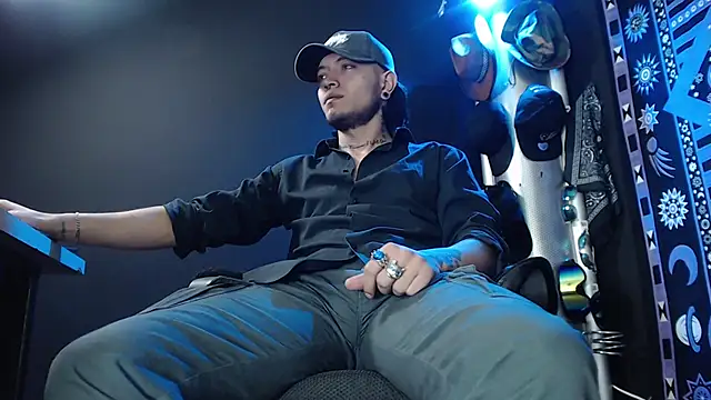 Dicaprioo  online show from 25, 2, 2025