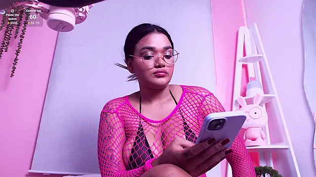 Tiny Annie online show from 30, 5, 2026