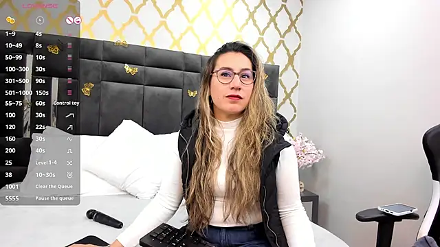 RubbyTaylor online show from 17, 10, 2025