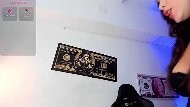 Elsalombardi  online show from 3, 11, 2025