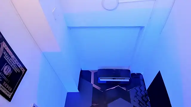 Elsalombardi  online show from 9, 9, 2025