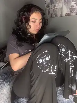  Gothiccbitch  online show from 20, 3, 2025